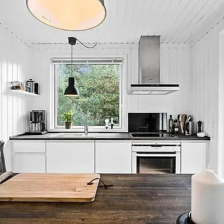 1571-aakirkeby-malurtvej-8