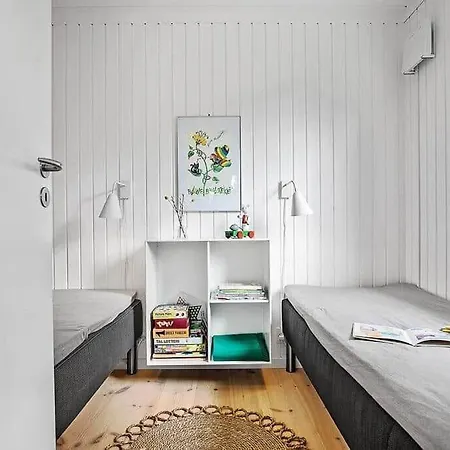 1571-aakirkeby-malurtvej-8 Vester Somarken